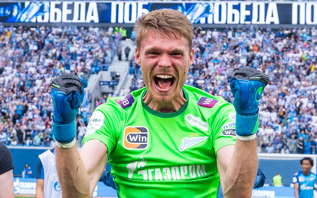 01-2k-adamov copy.webp