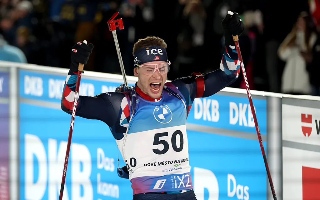 Легрейд выиграл спринт на чемпионате мира по биатлону, опередив Йоханнеса Бё