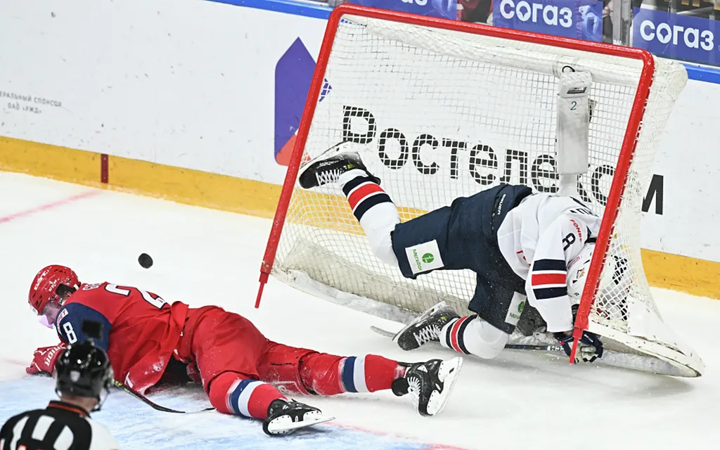 RIA_8668452.MR.1000 copy.webp