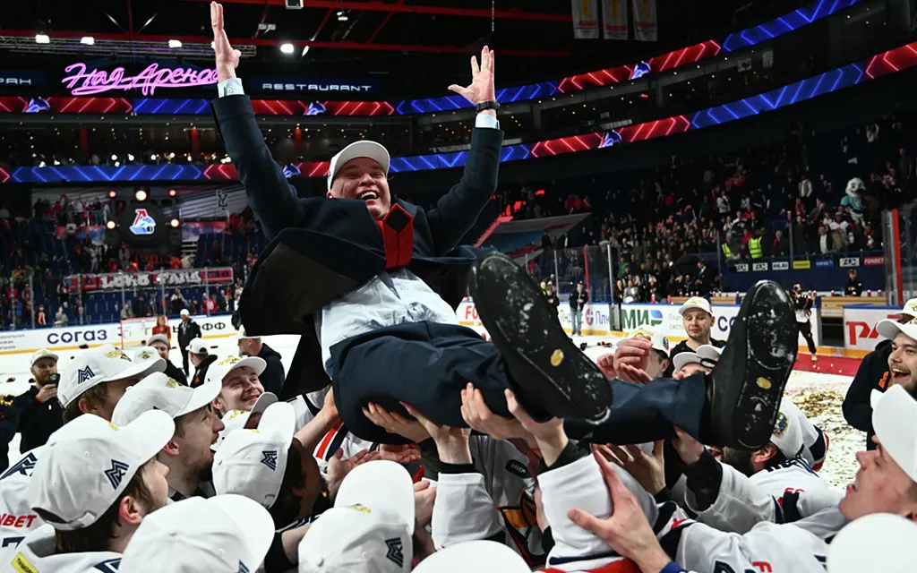 RIA_8668520.MR.1000 copy.webp