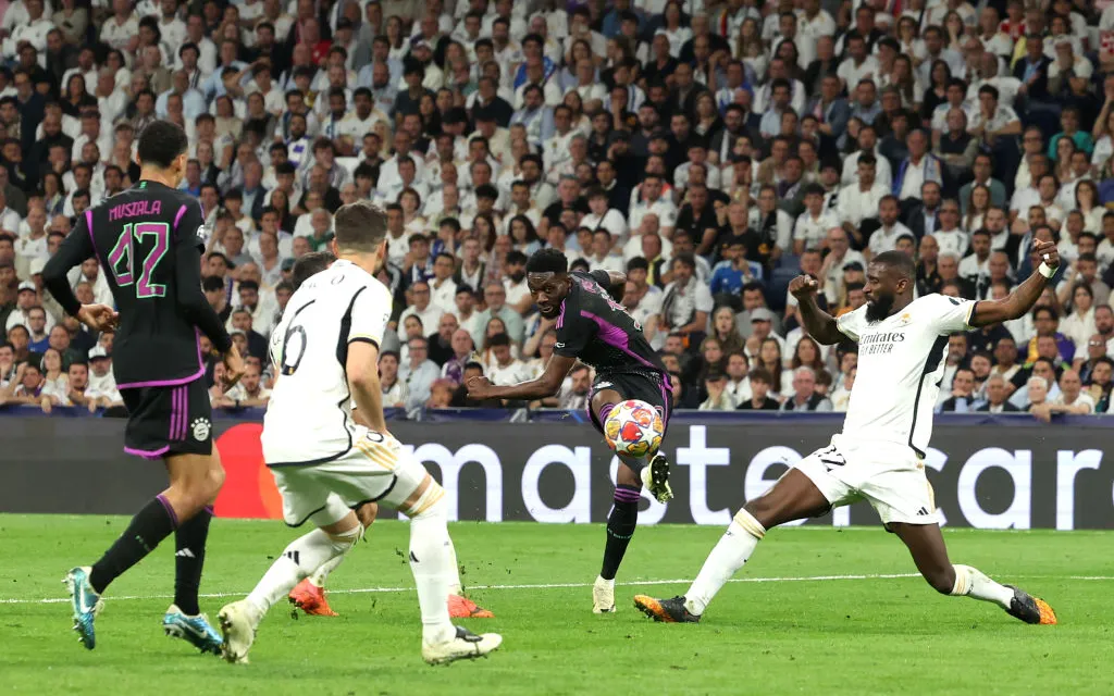 дэвис забивает гол, гетти.webp