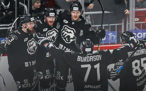 Гол-красавец в падении добил «Динамо». Челябинцы отправили бело-голубых в отпуск