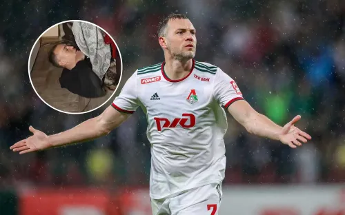 Дзюба взялся за старое. Залез под юбку к женщине