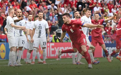 Волшебное спасение Сербии. Братушки сравняли счёт за секунду до конца матча
