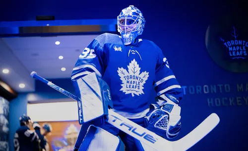 В НХЛ отказались от русского вратаря прямо на Новый год. Карьера голкипера под угрозой