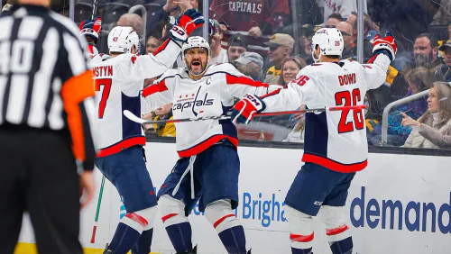 Овечкин побил рекорд Гретцки! Гол Великого остановил падение «Вашингтона»