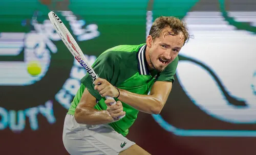 Даниил, ты до инфаркта доведёшь. Медведев ошибался, ругался, но совершил яркий камбэк