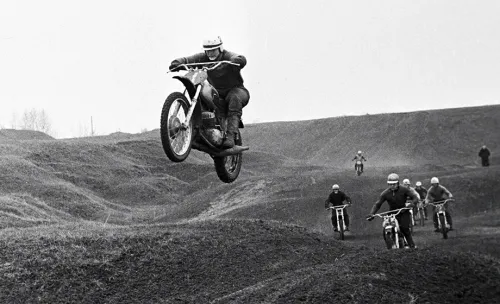 Прыжок от безысходности. Почему трагически погиб знаменитый русский гонщик?