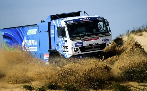 Грязь, пустыня, мерзлота. «Шёлковый путь» далеко не шёлковый