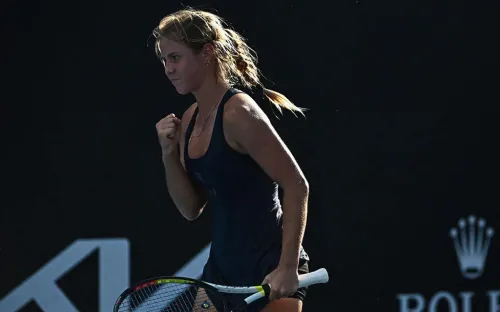 Русская теннисистка рвёт шаблоны в Мельбурне. Захарова играючи проходит опытных соперниц