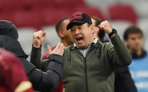 Слуцкий снова тренер. Действующий шоумен едет за Лигой чемпионов АФК