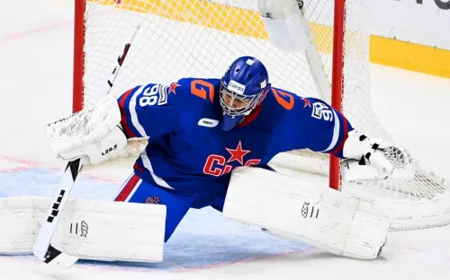 Лучший вратарь КХЛ провалился в СКА. Питер губит карьеры