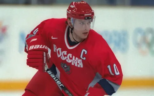 Пять голов в матче сделали звезду НХЛ героем России. Гретцки рыдал от горя