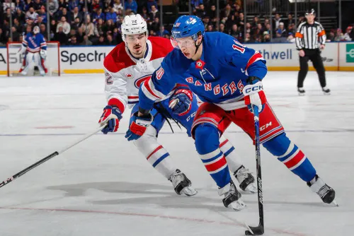 Щедрый Панарин. Россиянин не забил, но стал автором двух хет-триков