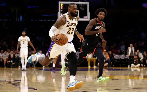 Невероятный рекорд Леброна. Король набрал 39 000 очков в карьере