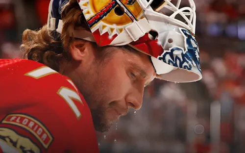 Чёрный понедельник Бобровского. «Бостон» деклассировал голкипера за 7 минут