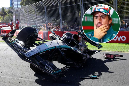 Опасная тактика. Машина «Мерседеса» улетела в стену после манёвра Алонсо