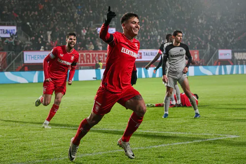 «Спартак» сильно переплатит за новичка. Костариканец может оказаться «котом в мешке»