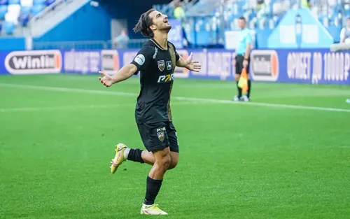 Из Нижнего в еврокубки. Сенсационный трансфер в РПЛ