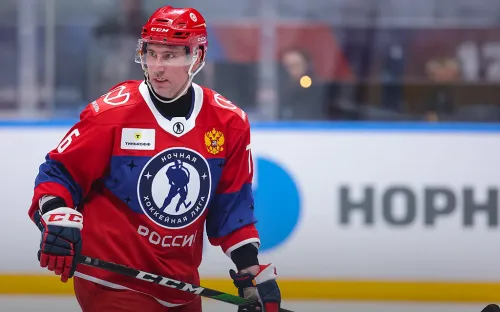 «Буду играть до 80 лет». Александр Гуськов – о жизни после большого хоккея