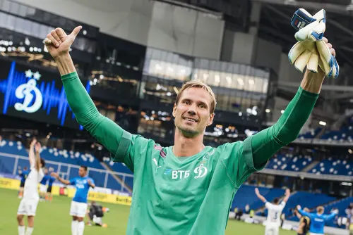 Легендарный вратарь покинул «Динамо». Он провёл 30 лет в составе бело-голубых