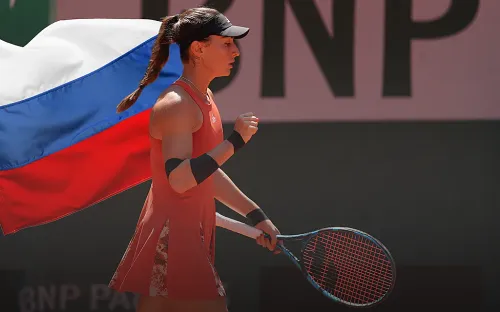 Отказаться от родного флага. 11-я ракетка России хочет перейти в Армению