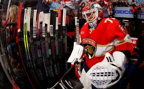 Бобровский установил рекорд всех времён. Вернул «пантер» на вершину и догнал Гашека