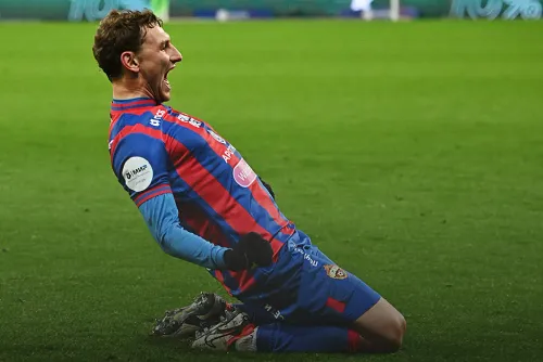 Ничего личного, просто бизнес. Зачем Чалов продлил контракт с ЦСКА