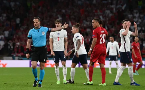 Грандиозный скандал на Евро. Судья подарил Англии победу над Данией
