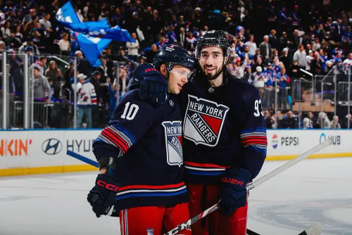 Артемий в огне! Дубль Панарина вывел «Рейнджерс» в лидеры конференции