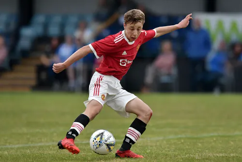 Дагестанский самородок покоряет Англию. 15-летний россиянин оформил покер за «Юнайтед»