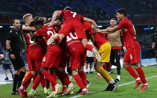 Скандальное удаление спартаковца. Красно-белые и вдесятером вырвали победу у «Зенита»