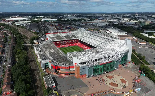 Прощай, легенда. Новый владелец «МЮ» решил избавиться от «Олд Траффорда»