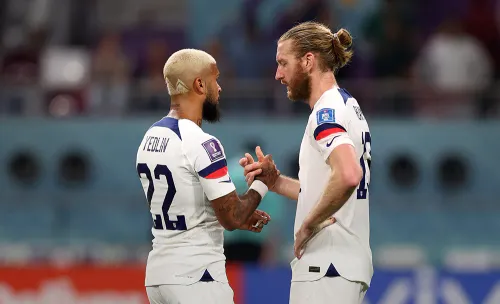 «Русский флаг на рукавах». Сборную США раскритиковали за выбор формы на ЧМ