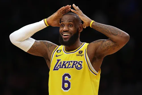 Леброн Джеймс угодил в необычный скандал. Его татуировки стали уликой в суде