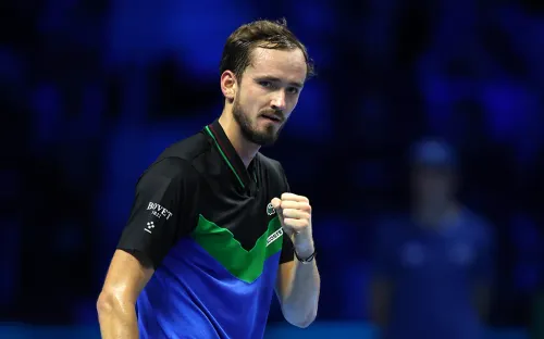 Медведев уверенно победил Рублёва. Андрей психовал и с трудом сдерживал слёзы