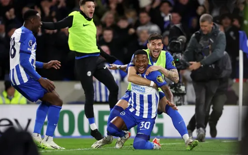 Битва за попадание в еврокубки. Чего ждать от встречи «Вест Хэма» с «Брайтоном» в АПЛ?