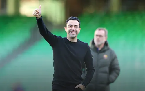 Хави остаётся у руля «Барселоны». Однажды он уже превзошёл Гвардиолу