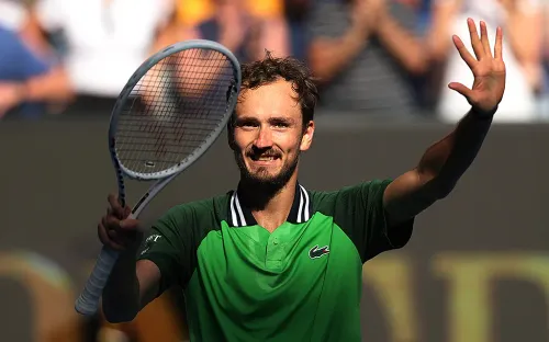 Ни один нерв не дрогнул. Медведев на классе обыграл бывшего россиянина