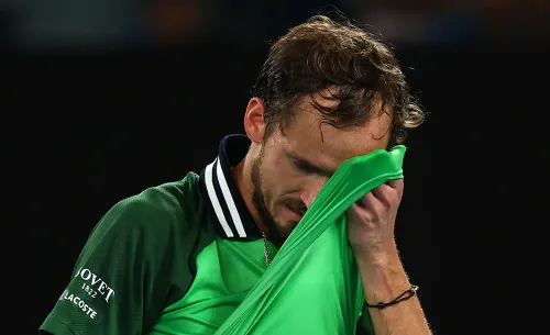 «Представьте, он был на корте 24 часа!» Эксперты в шоке от игры Медведева