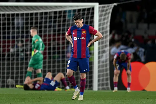 «Барса» подарила «ПСЖ» победу. Три удаления хозяев отправили французов в полуфинал