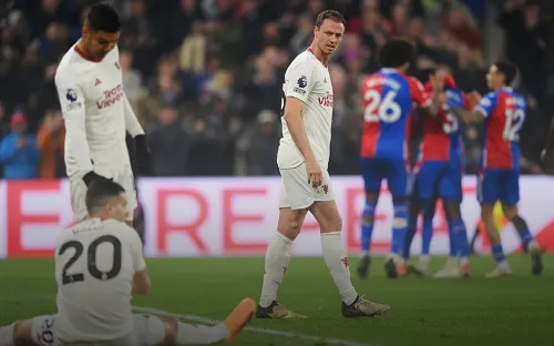 Так часто «МЮ» не проигрывал никогда. Лучший опорник мира превратился в посмешище