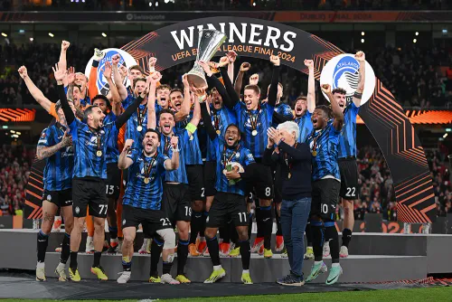 Российская магия Миранчука остановила «Байер». Сенсация в финале Лиги Европы