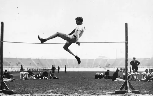 С инвалидной коляски на олимпийский подиум. Как механик из США установил великий рекорд