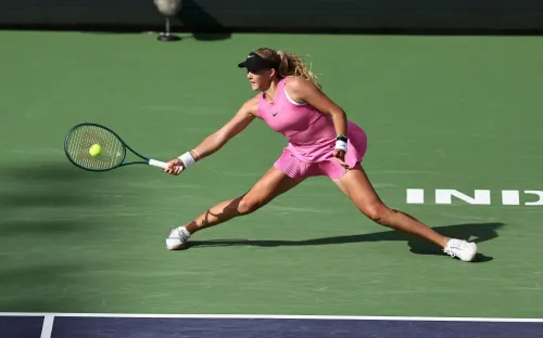 Слёзы 16-летней россиянки. Мирра Андреева потерпела самое обидное поражение в карьере