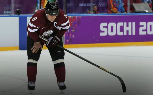 «Была команда в КХЛ, сейчас её нет». Озолиньш переживает за будущее хоккея в Латвии