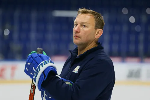 В полиции Майами сообщили, что Кольцов покончил с собой. Ранее он расстался с Соболенко