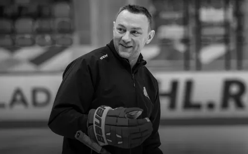 Хоккейный мир скорбит. В 42 умер легенда «Салавата Юлаева» и возлюбленный Арины Соболенко