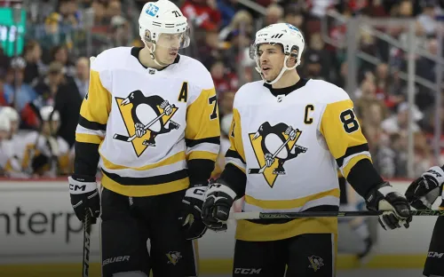 Малкин и Кросби выдали великую концовку сезона. Но «Питтсбург» пролетел мимо плей-офф
