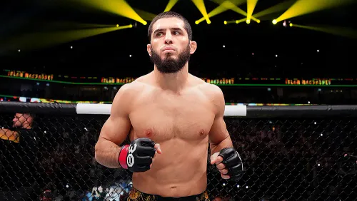 Махачеву в UFC больше некого бить. Даже Железный предпочёл Исламу Макгрегора